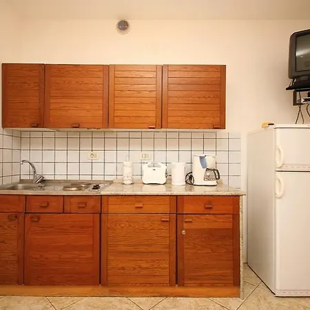Ladonja 2 * Krnica