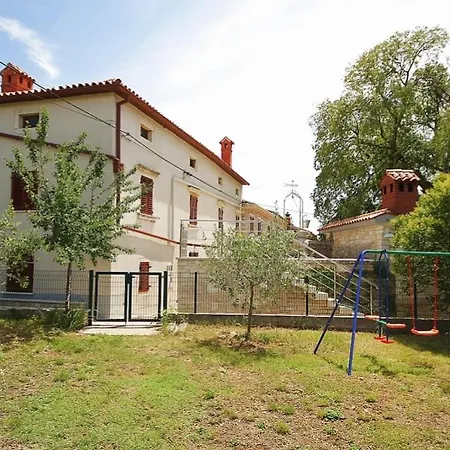 Ladonja 2 *