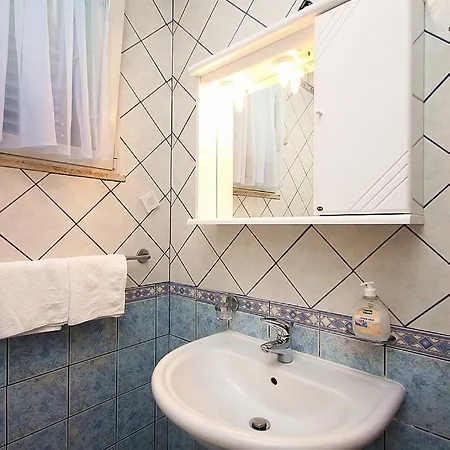 Apartmán Ladonja 2 *